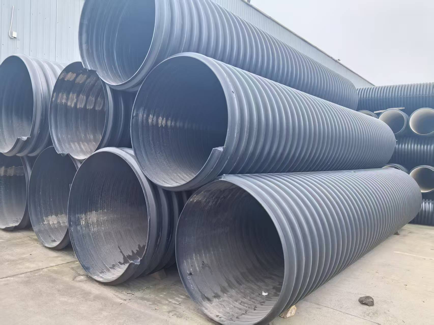 埋深4米以上，HDPE管與鋼帶增強管哪個更耐用？